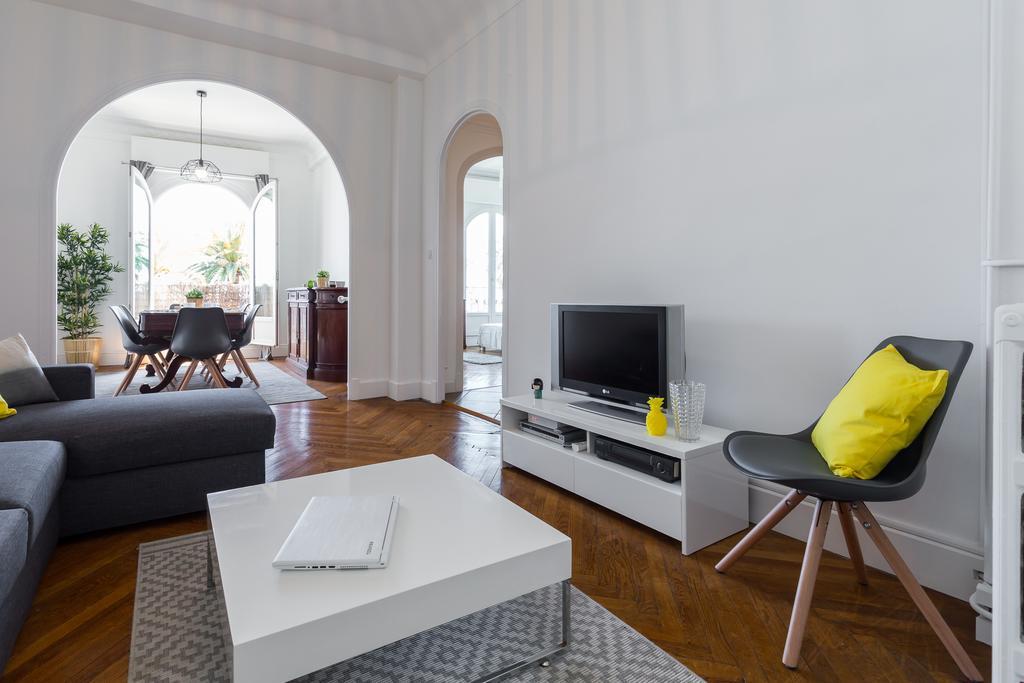 ניס Beautiful Apartment By The Sea Front מראה חיצוני תמונה